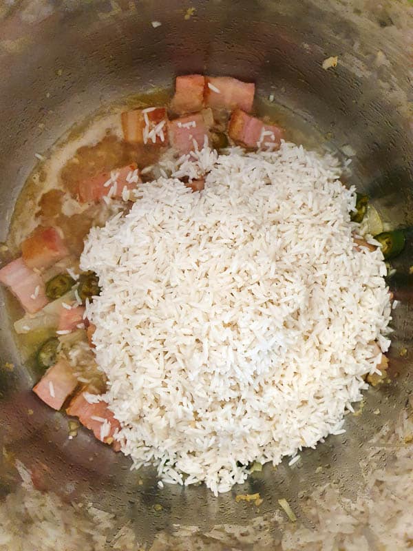 Cooking rice in an electric pressure cooker
