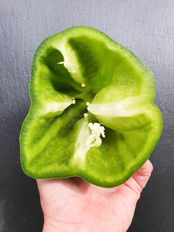 how to devein a green pepper