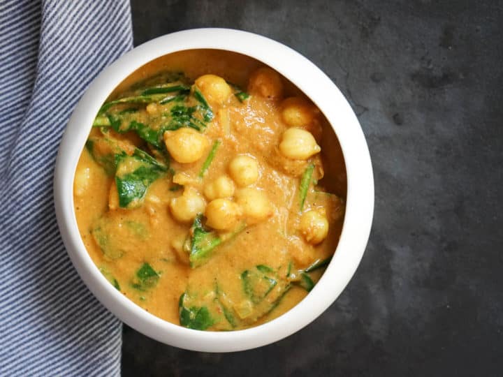 Spinach And Chickpeas Curry
