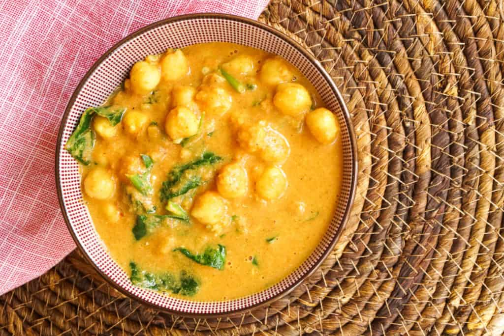 Chickpea curry spinach
