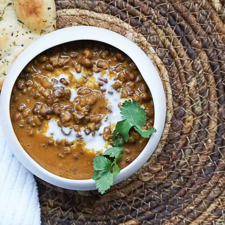 Black hot sale lentil curry